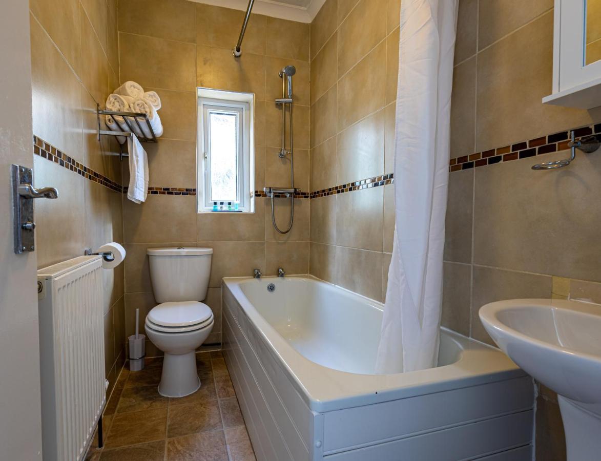 Angharad Bed And Breakfast Llanelli Exterior foto